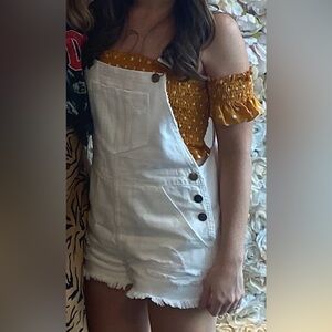 Show me your MuMu white short overalls - XS - worn once!
